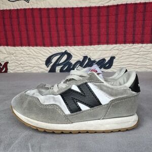 Size 10c - New Balance Kids 237 Bungee Sneaker White/Black